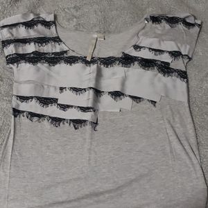 💛5 for $20💛Lauren Conrad Gray satin &lace cap sleeve shirt.